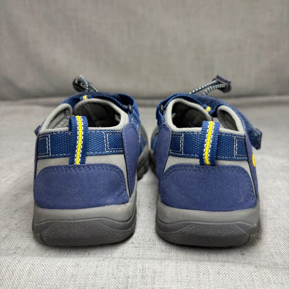 Keen Newport H2 Closed Toe Water Sandals Blue & Grey Sport Hiking Big Kid Size 6